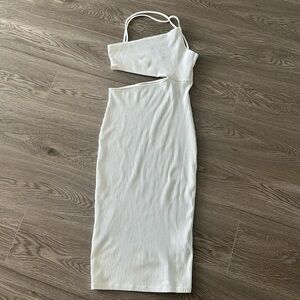 2/10 ❤️ H&M DIVIDED Ribbed White Dress